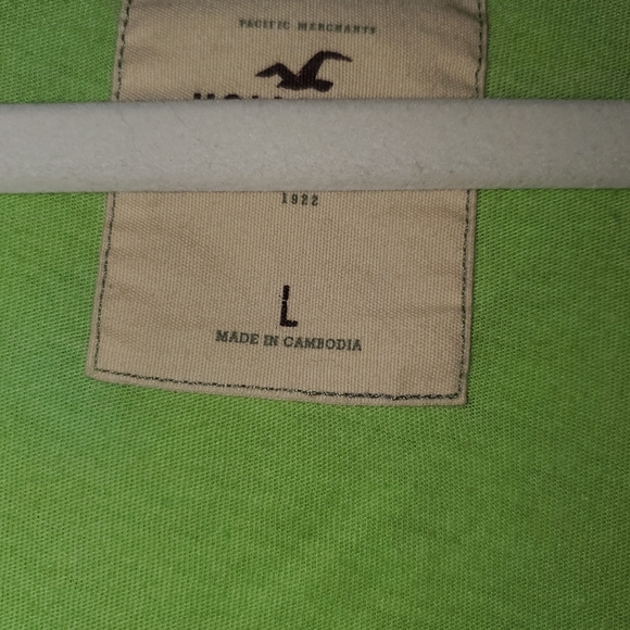 🌻Women's Hollister Shirt🌻 - Picture 2 of 8